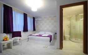Hotel Abro Sezenler
